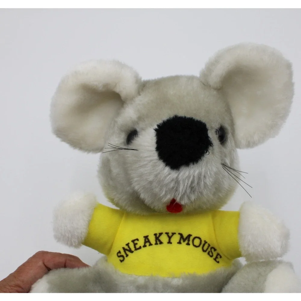Commonwealth Sneaky Mouse Plush Gray Yellow Shirt Vintage Stuffed Animal Toy